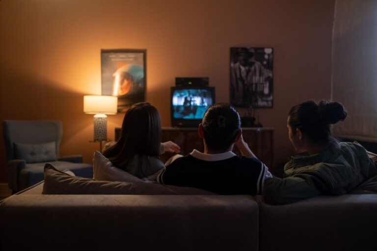 The evolution of TV shows: from binge-watching to weekly releases